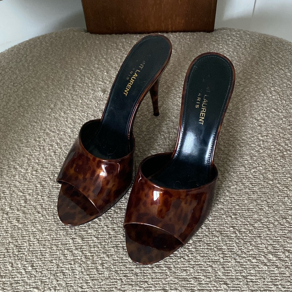 Saint Laurent Patent Leather Printed Heels - Picture 2 of 5